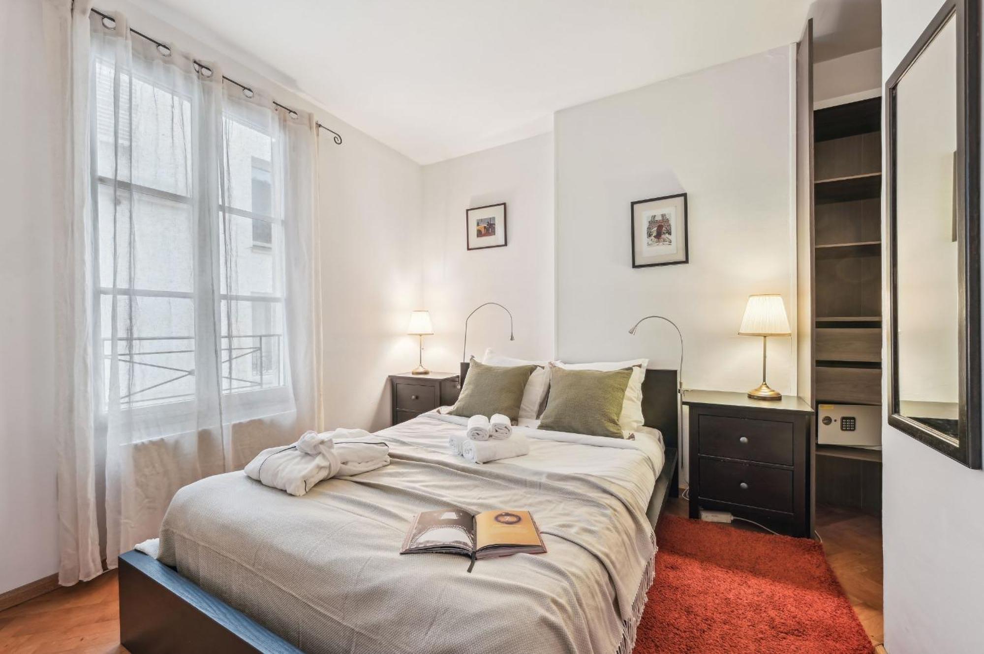Eiffel Tower & Hotel Des Invalides - 1Br - Cityapartmentstay Paris Dış mekan fotoğraf