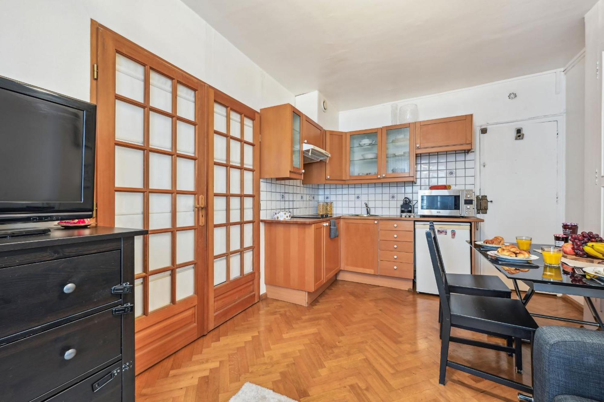 Eiffel Tower & Hotel Des Invalides - 1Br - Cityapartmentstay Paris Dış mekan fotoğraf